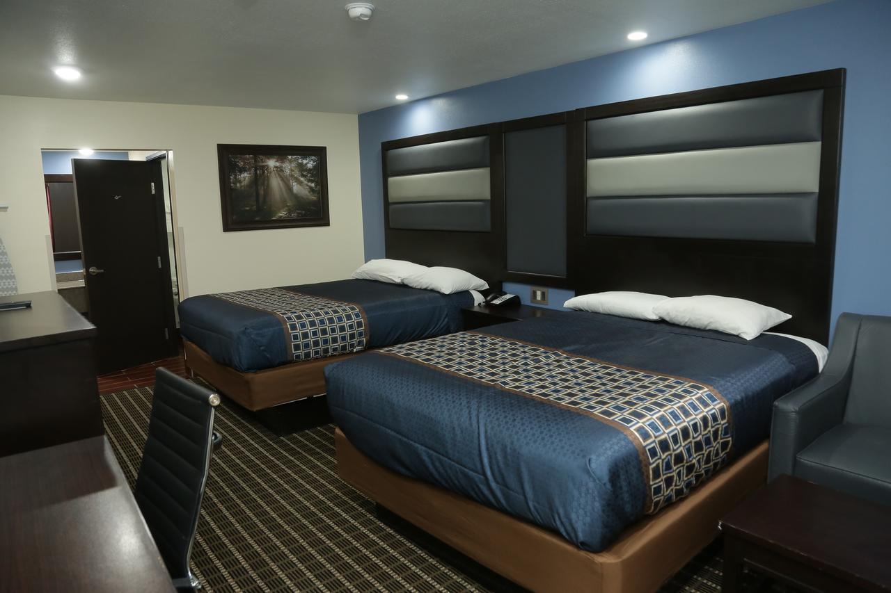 Motel Theroff's