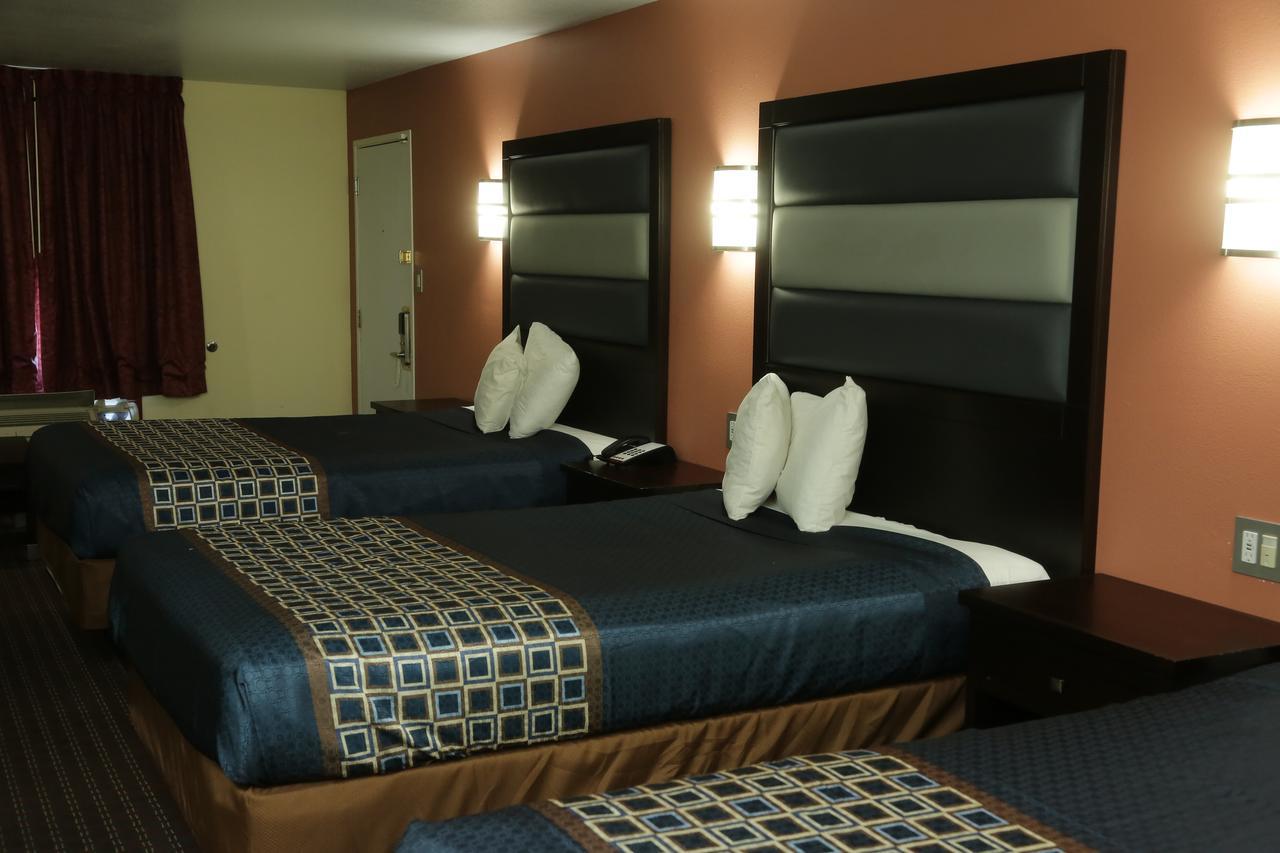 Motel Theroff's